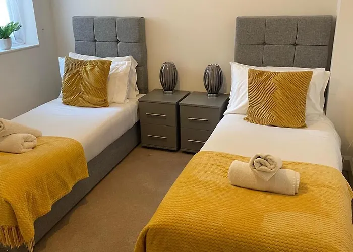 2 Bedroom Luxury Bristol City Centre Apartment
