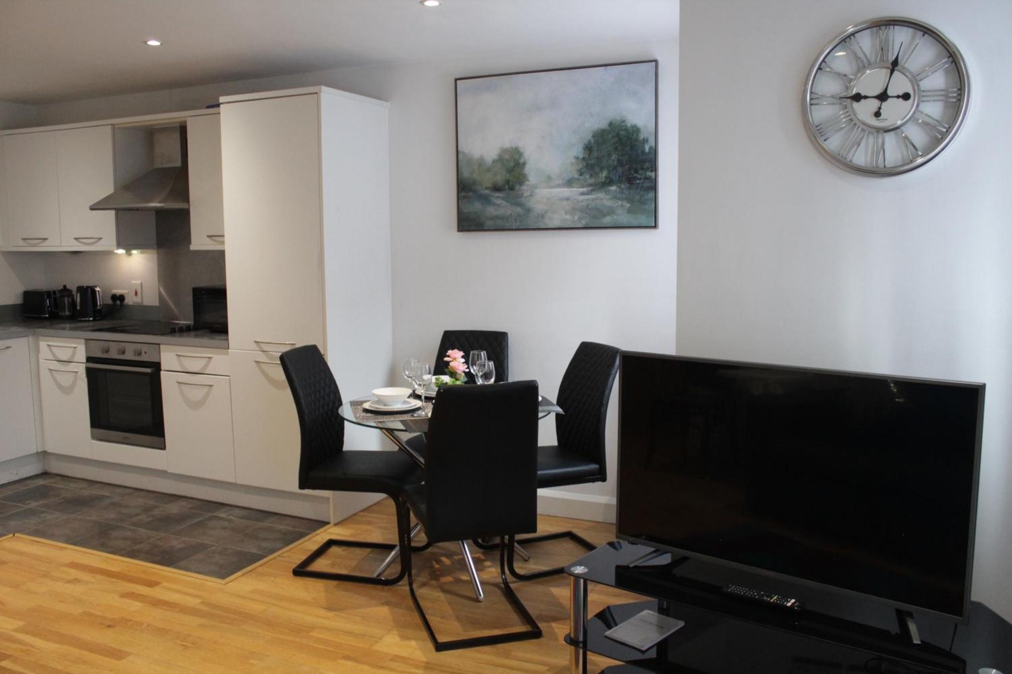2 Bedroom Luxury Centre *